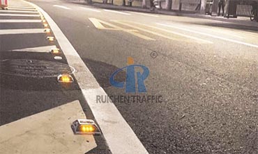 solar road studs